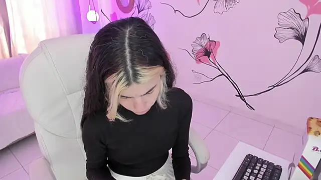 Isabela Fiorelli online show from 9, 10, 2025