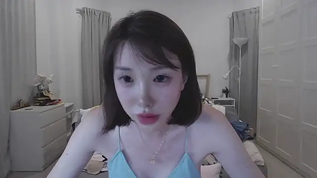 joycemilka online show from 13, 2, 2025