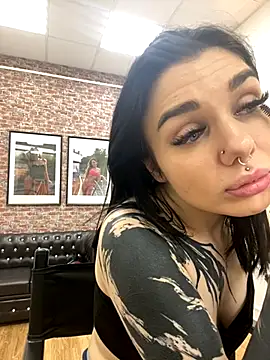 Snapshot of MaeveMoon chatting on 14, 9, 2025 MaeveMoon online show from 14, 9, 2025