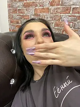 MaeveMoon online show from 5, 2, 2026