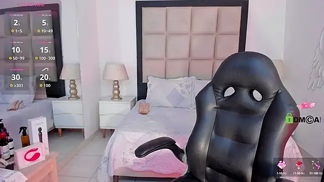 Zoe CarterX online show from 3, 10, 2025