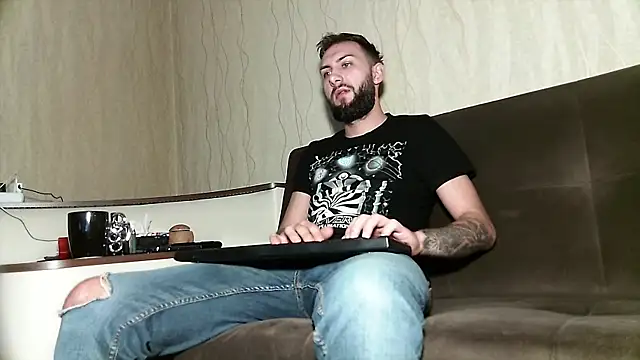 Snapshot of JamieNoxus chatting on 2, 3, 2025 JamieNoxus online show from 2, 3, 2025