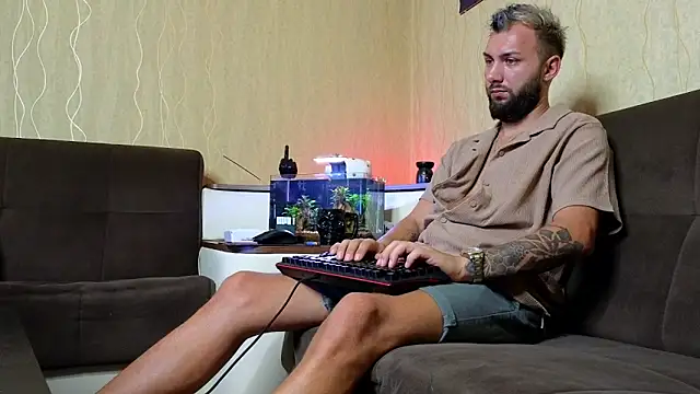 Snapshot of JamieNoxus chatting on 9, 9, 2025 JamieNoxus online show from 9, 9, 2025