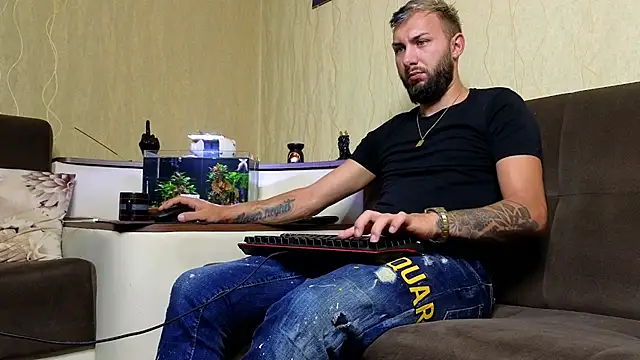 Snapshot of JamieNoxus chatting on 10, 9, 2025 JamieNoxus online show from 10, 9, 2025