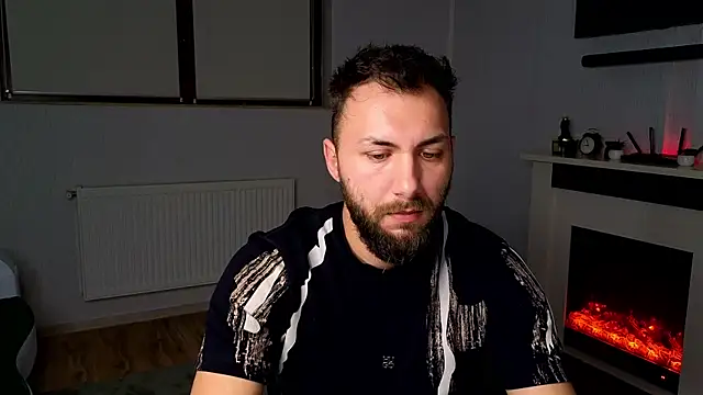 Snapshot of JamieNoxus chatting on 12, 11, 2025 JamieNoxus online show from 12, 11, 2025