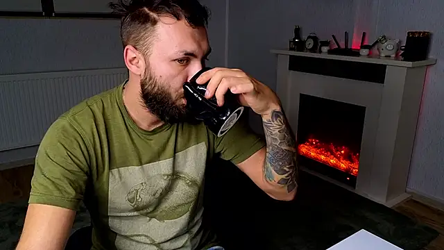 Snapshot of JamieNoxus chatting on 14, 11, 2025 JamieNoxus online show from 14, 11, 2025