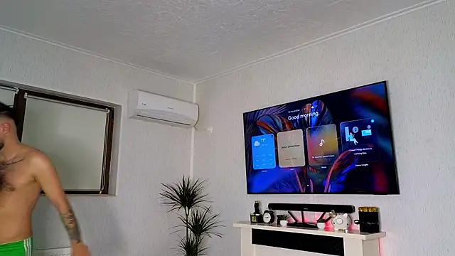 Snapshot of JamieNoxus chatting on 18, 11, 2025 JamieNoxus online show from 18, 11, 2025