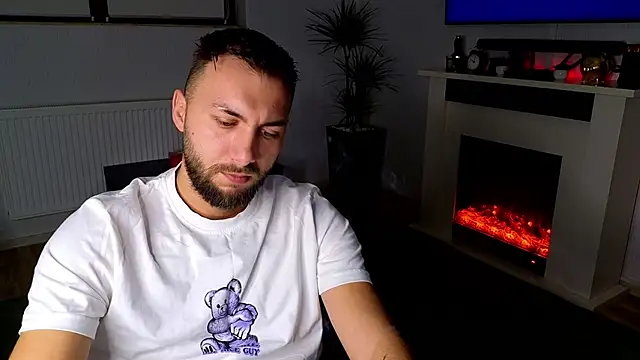 Snapshot of JamieNoxus chatting on 23, 11, 2025 JamieNoxus online show from 23, 11, 2025