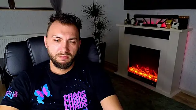 Snapshot of JamieNoxus chatting on 25, 11, 2025 JamieNoxus online show from 25, 11, 2025