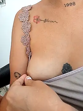 single mother indecent online show from 13, 9, 2025