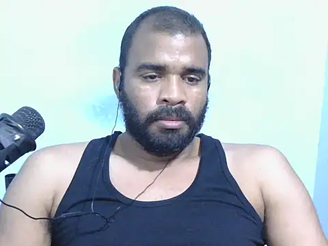 Snapshot of YOX22 chatting on 7, 8, 2026 YOX22 online show from 7, 8, 2026