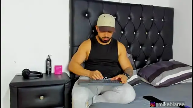 mikeblaree online show from 12, 2, 2026