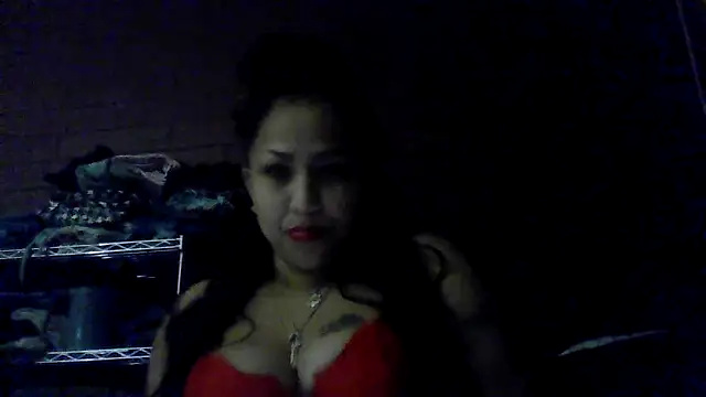 SweetSexyLatina online show from 10, 4, 2026