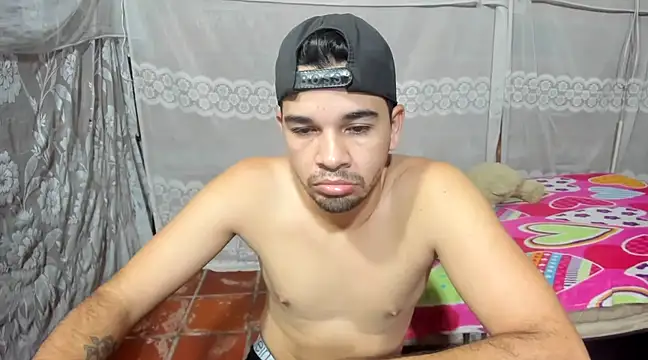 Snapshot of leandro49112 chatting on 19, 3, 2025 leandro49112 online show from 19, 3, 2025