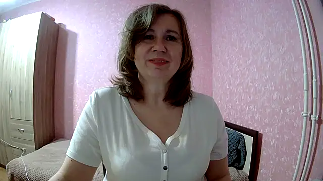 Snapshot of Starsan chatting on 2, 11, 2025 Starsan online show from 2, 11, 2025