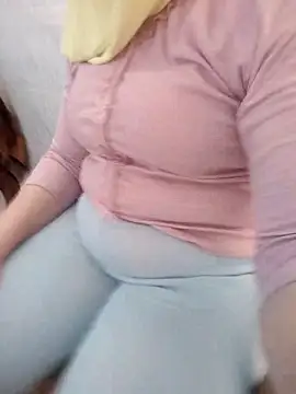 Snapshot of nouhaty chatting on 24, 2, 2025 nouhaty online show from 24, 2, 2025