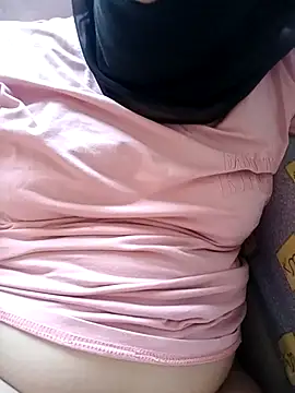 Snapshot of nouhaty chatting on 14, 10, 2025 nouhaty online show from 14, 10, 2025