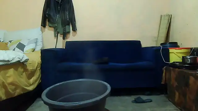 Snapshot of 01applebottom chatting on 8, 11, 2025 01applebottom online show from 8, 11, 2025