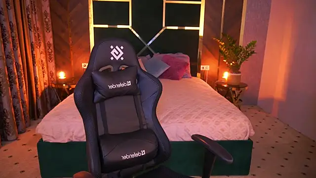 Snapshot of CharmMocco chatting on 7, 3, 2025 CharmMocco online show from 7, 3, 2025