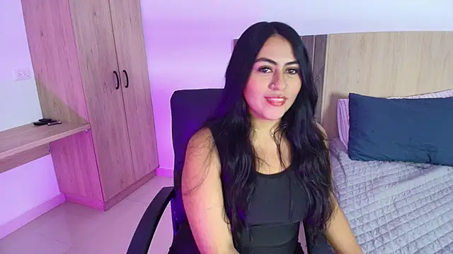 Snapshot of Mia_cm chatting on 12, 3, 2025 Mia cm online show from 12, 3, 2025