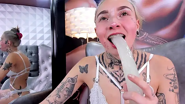 miss   angel online show from 20, 2, 2025