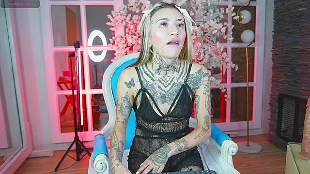 miss   angel online show from 14, 4, 2026