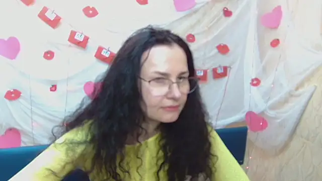 Miroslava Happi online show from 22, 2, 2025