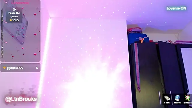 Annaa Brooks online show from 4, 3, 2025