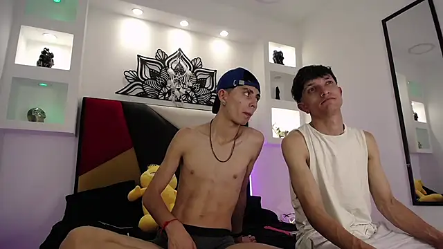 Snapshot of MaikyCooper chatting on 26, 2, 2025 MaikyCooper online show from 26, 2, 2025