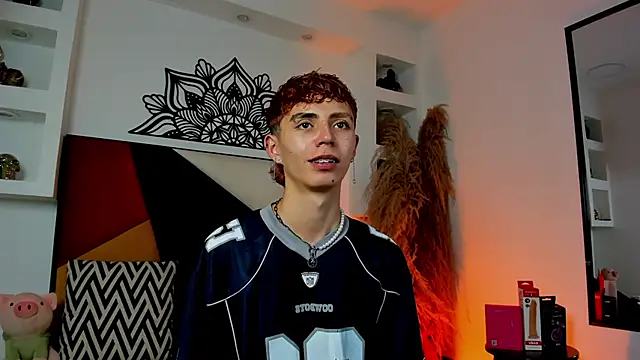 Snapshot of MaikyCooper chatting on 25, 11, 2025 MaikyCooper online show from 25, 11, 2025