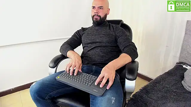 Luke Diaz7 online show from 21, 12, 2025