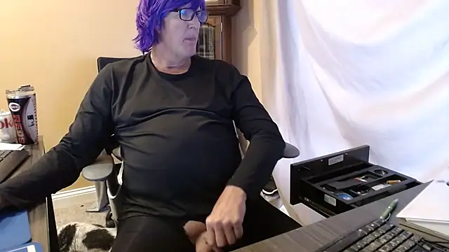 Snapshot of olderandwiser2 chatting on 4, 12, 2025 olderandwiser2 online show from 4, 12, 2025