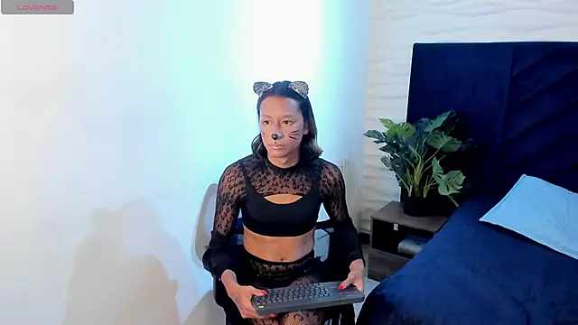 Georgina Palacios  online show from 29, 10, 2025