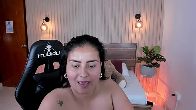 Snapshot of sol_valeria chatting on 26, 2, 2025 sol valeria online show from 26, 2, 2025