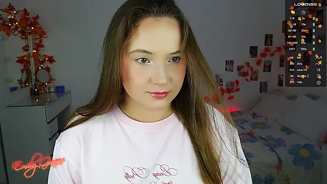 Snapshot of EmilyxxGraces chatting on 27, 10, 2025 EmilyxxGraces online show from 27, 10, 2025