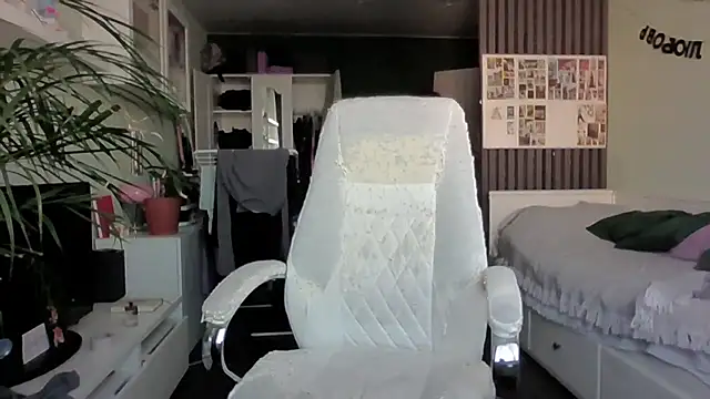 MollyBer online show from 18, 2, 2026