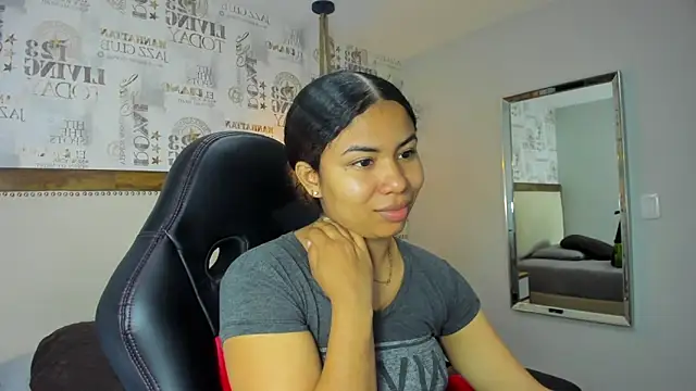 MELINAMARTINS online show from 11, 1, 2026