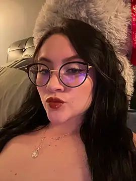 ValentinaOrtiz3 online show from 6, 3, 2026