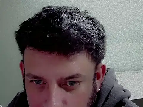 Snapshot of tonyglams chatting on 28, 9, 2025 tonyglams online show from 28, 9, 2025