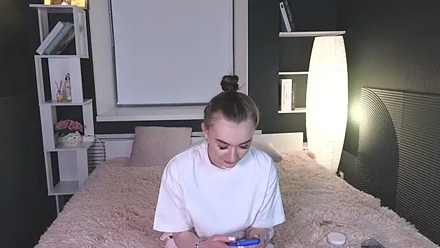 Snapshot of FeliceAldridge chatting on 13, 2, 2025 FeliceAldridge online show from 13, 2, 2025