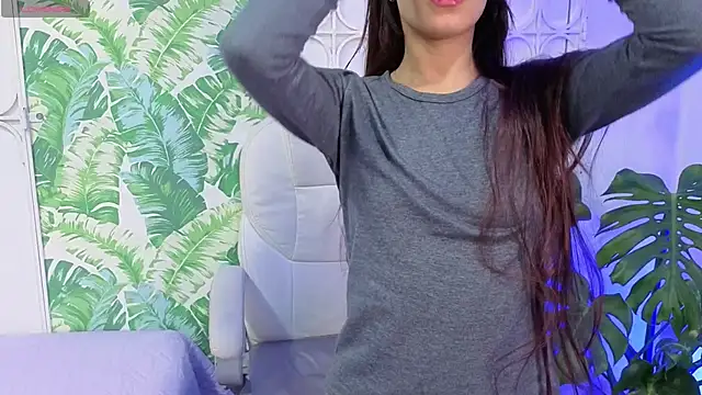 Snapshot of sara_sharma_ chatting on 10, 11, 2025 sara sharma online show from 10, 11, 2025