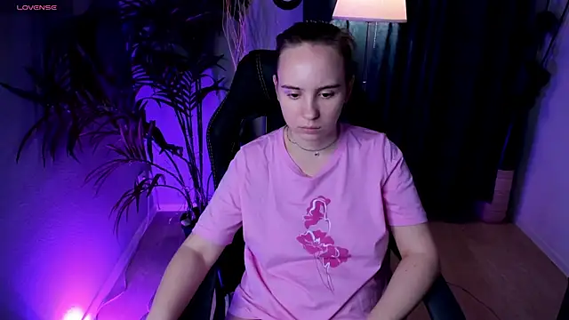 Lika 0ne online show from 24, 10, 2025