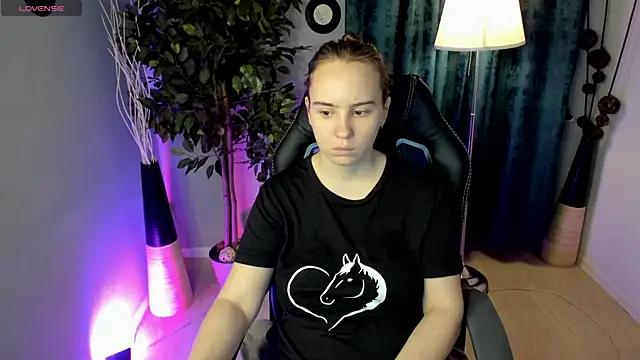 Lika 0ne online show from 14, 2, 2026