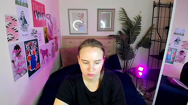 Lika 0ne online show from 13, 4, 2026