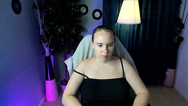 Snapshot of Lika_0ne chatting on 25, 7, 2026 Lika 0ne online show from 25, 7, 2026