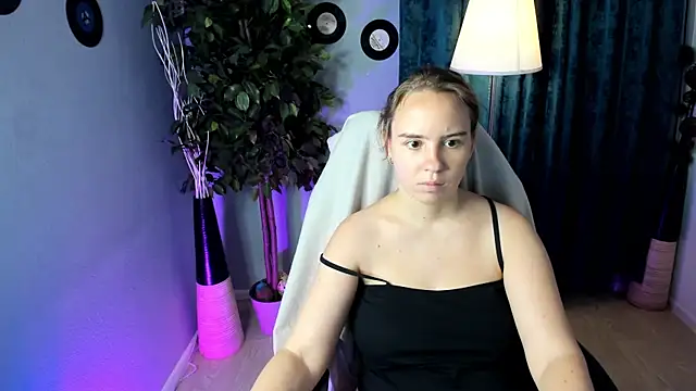 Snapshot of Lika_0ne chatting on 29, 7, 2026 Lika 0ne online show from 29, 7, 2026