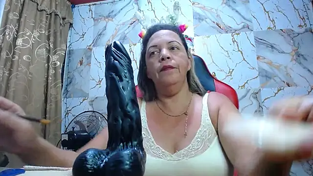 Snapshot of alina_maturehot chatting on 5, 12, 2025 alina maturehot online show from 5, 12, 2025