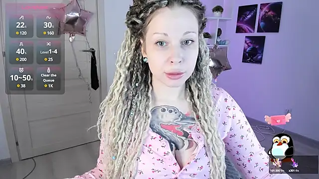 Snapshot of HoneySallyMoore chatting on 17, 1, 2025 HoneySallyMoore online show from 17, 1, 2025