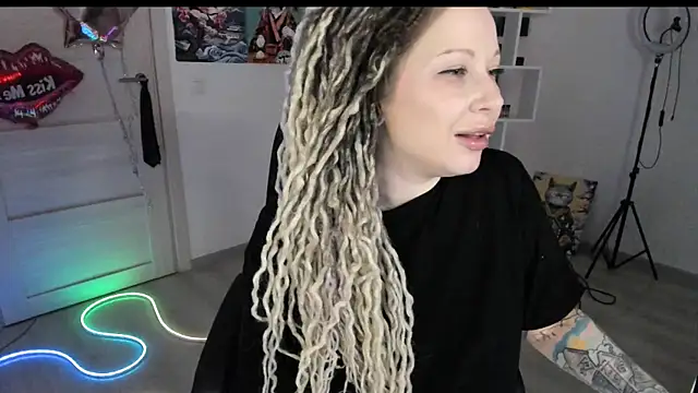 HoneySallyMoore online show from 6, 3, 2026