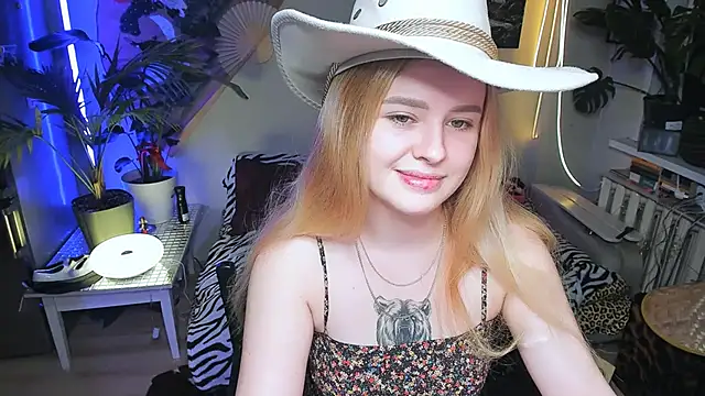 Snapshot of Alexa_Pirs chatting on 2, 12, 2025 Alexa Pirs online show from 2, 12, 2025